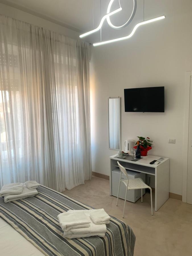 Bed and Breakfast La Piazza Beb Тропея Экстерьер фото