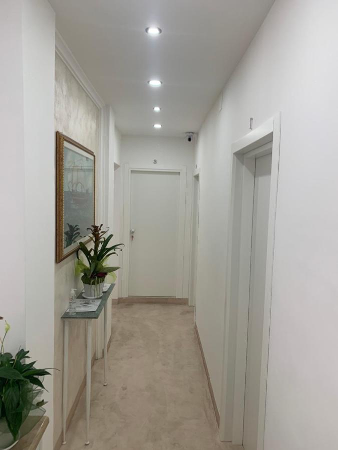 Bed and Breakfast La Piazza Beb Тропея Экстерьер фото